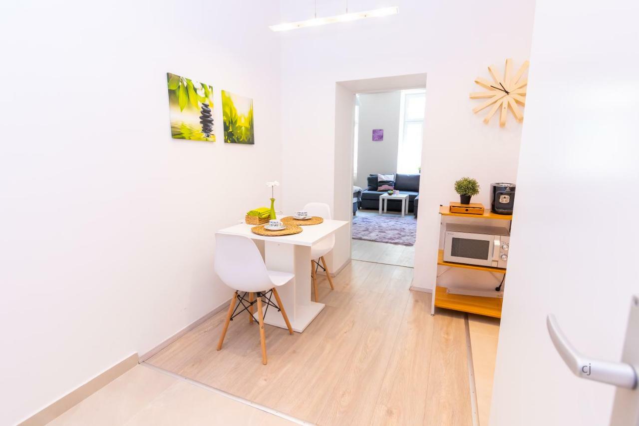 Radiant Premium Apartments - Fuenfhaus فيينا المظهر الخارجي الصورة