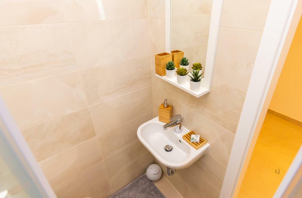 Radiant Premium Apartments - Fuenfhaus فيينا المظهر الخارجي الصورة